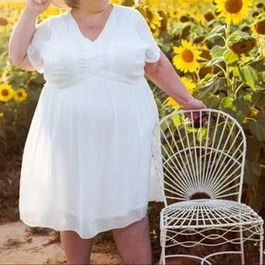 Avenue White Flutter Sleeve Dress SZ